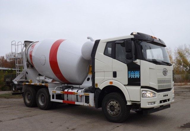 Фото автобетоносмесителя для доставки бетона в Апшеронск